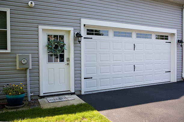 24/7 Emergency Garage Door Panel Replacement experts in Randolph County County, WV